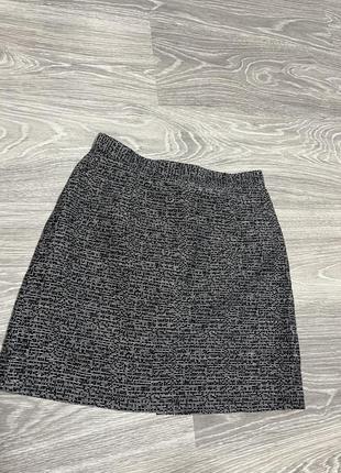 Мини юбка твид monki в стиле zara cos в стиле old money