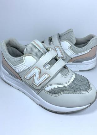 Кросівки new balance