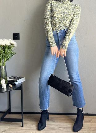 Укороченные джинсы от zara
