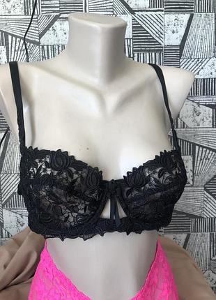 Бюстгальтер