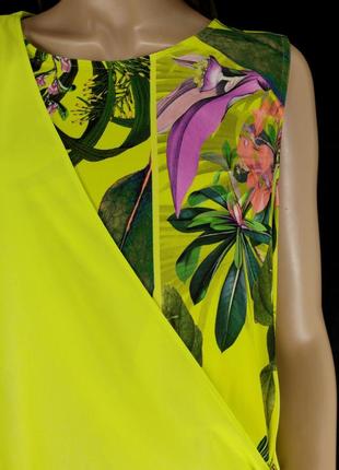 Красива брендова блузка "next" салатова з принтом. розмір uk18/eur46.2 фото