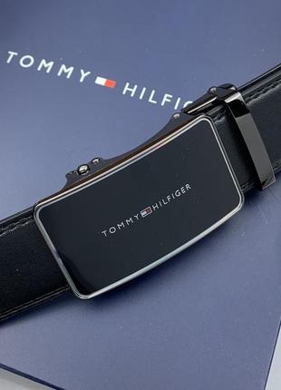 Мужской ремень с пряжкой автомат tommy hilfiger в подарочном наборе7 фото