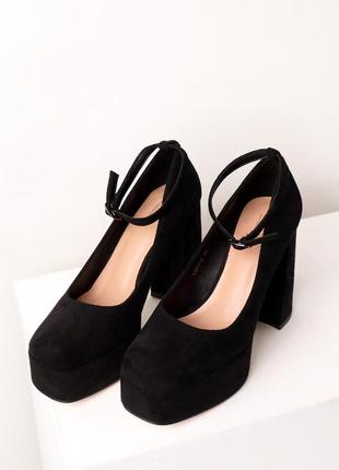 Туфли женские классические на каблуку черные9 фото