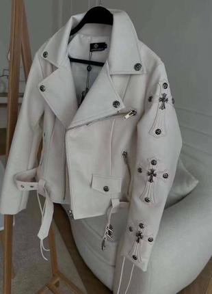 Куртка косуха в стиле chrome hearts с кнопками короткая черная молоко
