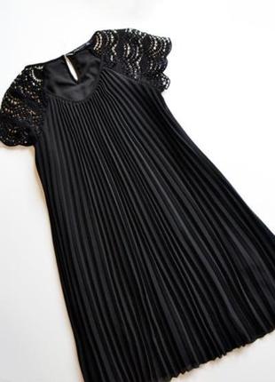 Оригинальное черное кружевное платье плиссе zara размер xs/s