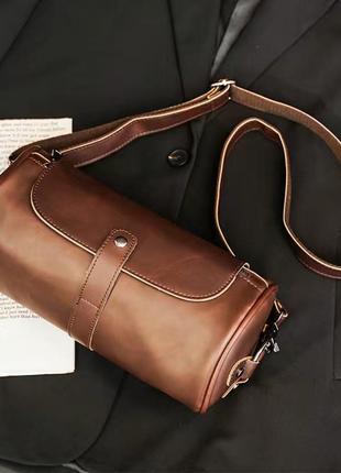 Повсякденна сумка месенджер з плечовим ременем, кругла-прямокутна з еко-шкіри, кольори кави8 фото