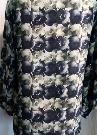 Розвантажуюсь!шелковая блуза "бутоны роз"от marc cain,2(36/38)3 фото
