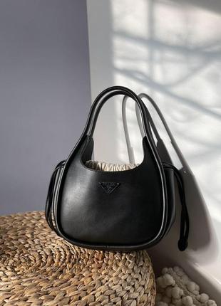 Модная женская сумка prada leather handbag black кросс боди прада