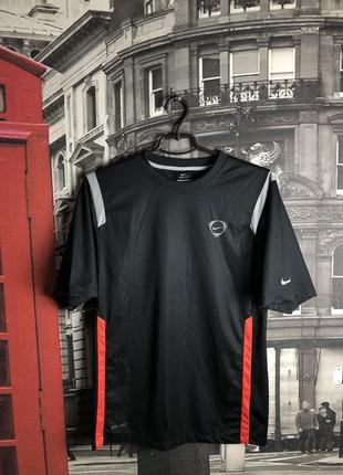 Оригинальная, спортивная футболка nike