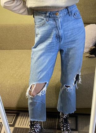 Укороченные рваные джинсы от denim co1 фото