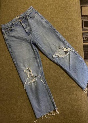 Укороченные рваные джинсы от denim co4 фото