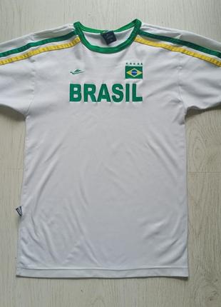 Спортивна футболка brazil на 10-12 років.