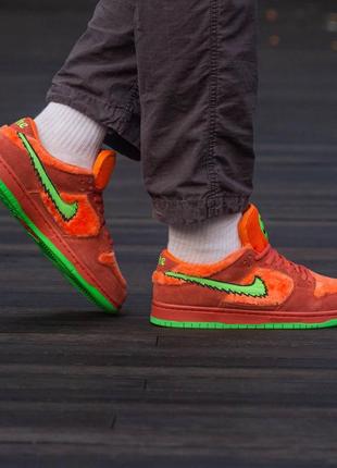 Nike sb dunk low grateful dead bears orange