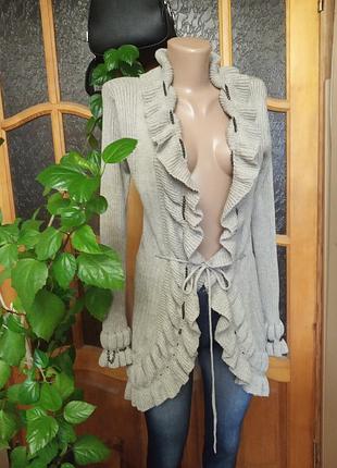 Стильный тепленький девичий вязаный кардиган накидка, небольшой размер, цвет бежевый, б/у очень здорового стана