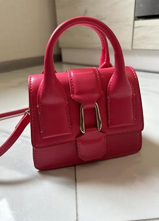 Яскрава сумка zara