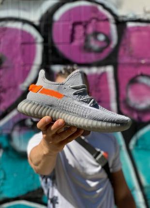 Кросівки adidas yeezy boost tail light2 фото