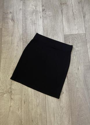 Базовая черная стрейчевая юбка трапеция h&amp;m размер 46-48