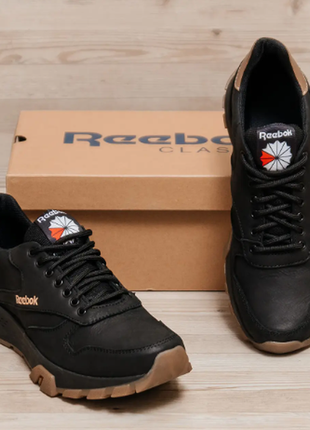 Чоловічі шкіряні кросівки reebok : r-01 черн а5 фото