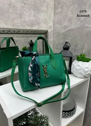 Зеленая - яркая женская сумочка на молнии с платком