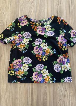 Чорна блуза або футболка у квітковий принт 12 розміру