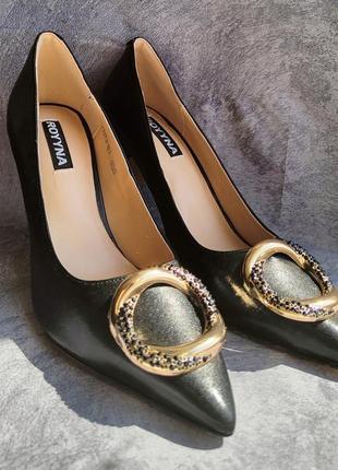 Туфли женские черные на каблуке/на каблуке4 фото