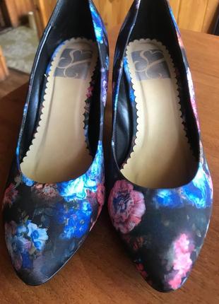 Туфли текстиль новые 40 каблук 7см