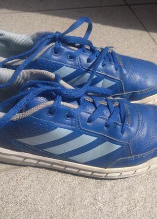 Кроссовки adidas
