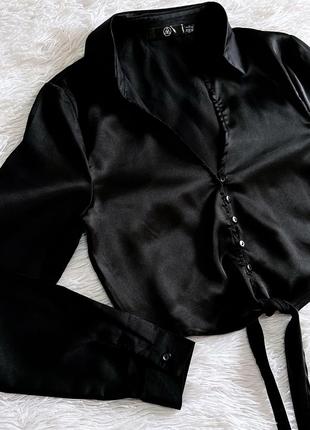 Черная сатиновая рубашка-топ missguided