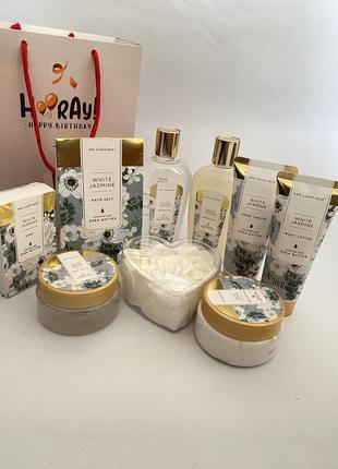 Подарочный набор spa gift basket for women spa luxetique spa bath