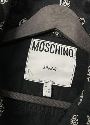 Женская куртка moschino jeans8 фото