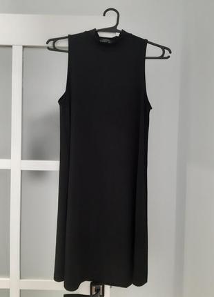 Платье черное базовое