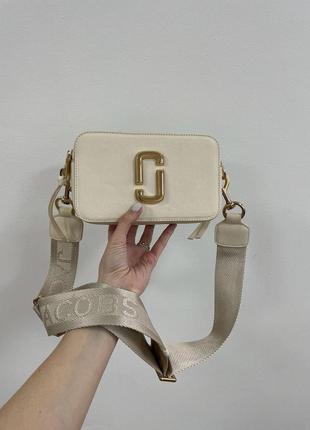 Женская сумка через плечо marc jacobs the snapshot beige/gold марк джейкобс кросс - боди6 фото