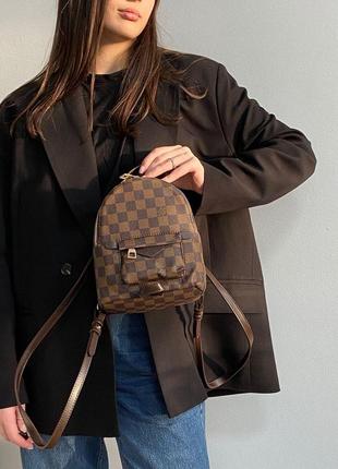 Портфель мини женский louis vuitton palm springs mini brown chess lv луи витон рюкзак через плечо сумка7 фото