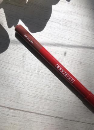 Водостійкий нюдовий олівець для губ one/size lip snatcher waterproof precision lip liner outta line