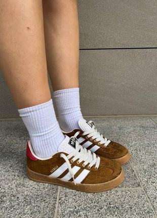 Жіночі кросівки adidas gazelle logo caramel | smb