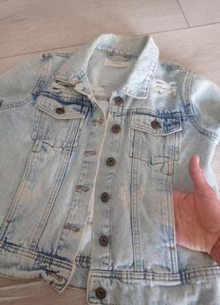 Стильная фирменная джинсовая куртка7 фото