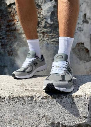 Чоловічі кросівки new balance 2002r light grey мужские кроссовки нью беленс светло серые2 фото