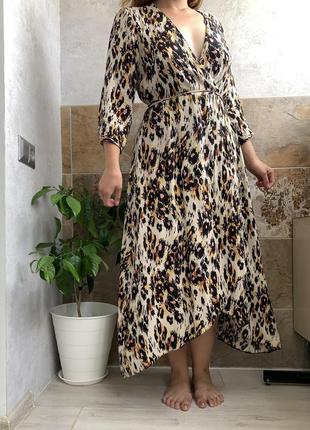 Длинное леопардовое платье миди3 фото