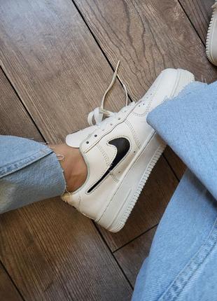 Женские кроссовки молочные nike air force 1 milk8 фото