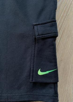 Мужские хлопковые шорты карго с карманами nike standard fit4 фото