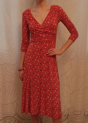 Натуральное трикотажное платье с эластаном, на запах, с цветочным принтом1 фото