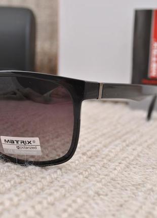 Фирменные солнцезащитные очки matrix polarized mt85964 фото