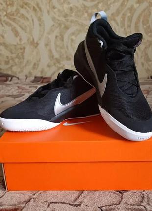 Nike hustle оригинал новые1 фото