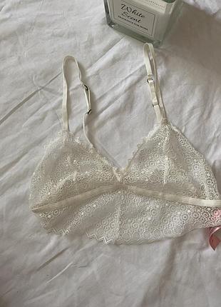 Кружевне, мереживне бра hunkemoller