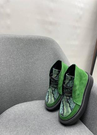 Зеленые замшевые ботинки высокие лоферы много цветов3 фото
