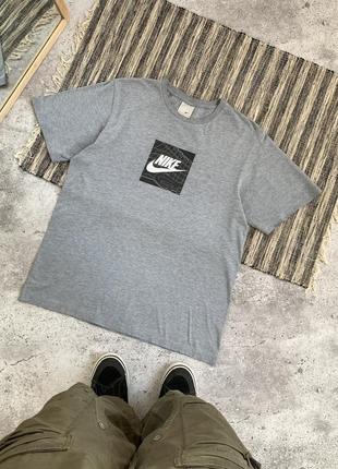 Vintage nike air max y2k tee