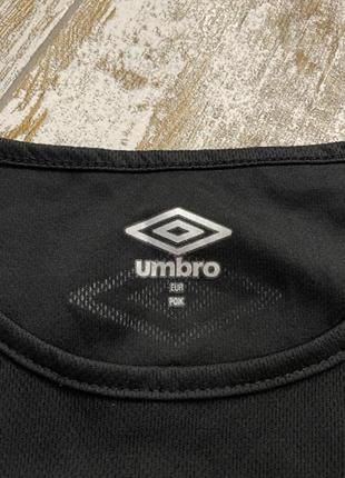 Стильна вкорочена фірмова жіноча футболка топ umbro m5 фото