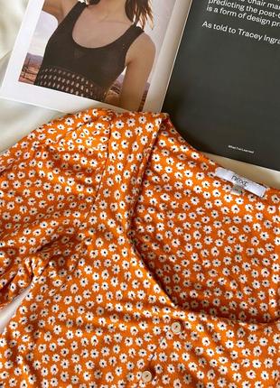 🧡🌼 класна помаранчева блуза топ футболка в квітковий принт з рукавами буфами від next6 фото