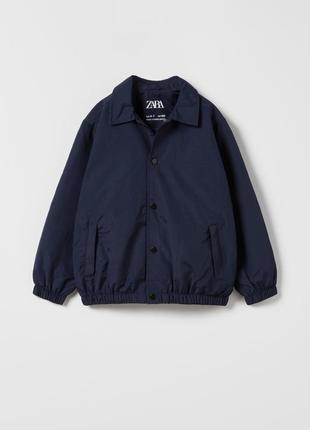 Куртка вітровка