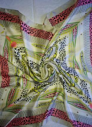 Красивый платок primark из искусственного шёлка, 100х100 см.2 фото